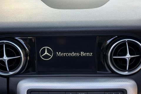 Mercedes-Benz SLC SLC 250 D SPORT - AIRSCARF -HEATED SEATS - SAT NAV 44