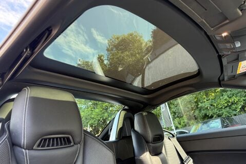Mercedes-Benz SLC SLC 250 D SPORT - AIRSCARF -HEATED SEATS - SAT NAV 10
