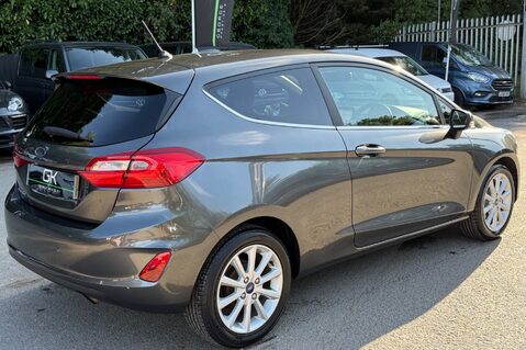 Ford Fiesta TITANIUM 5