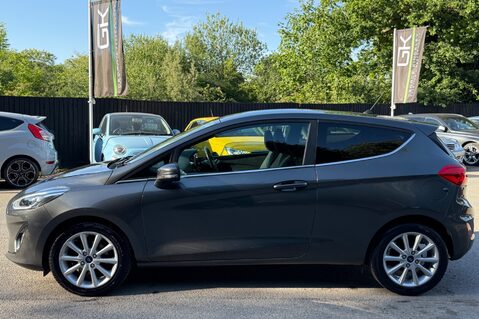 Ford Fiesta TITANIUM 8