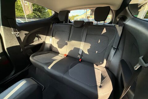 Ford Fiesta TITANIUM 19