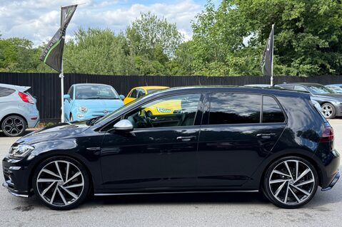 Volkswagen Golf R TSI 4MOTION DSG -CAMERA -SPIELBERG ALLOYS -APPLE CARPLAY -KEYLESS 9