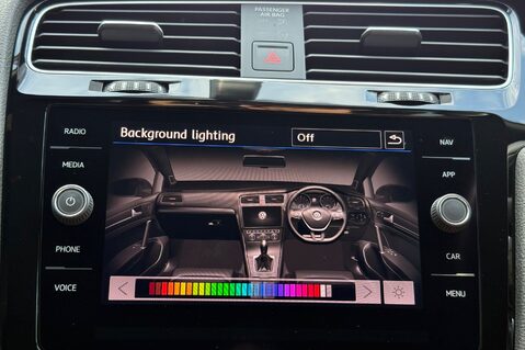Volkswagen Golf R TSI 4MOTION DSG -CAMERA -SPIELBERG ALLOYS -APPLE CARPLAY -KEYLESS 49