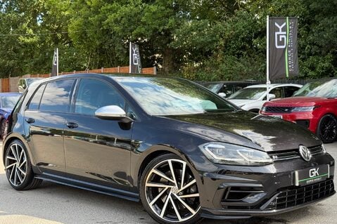 Volkswagen Golf R TSI 4MOTION DSG -CAMERA -SPIELBERG ALLOYS -APPLE CARPLAY -KEYLESS 1