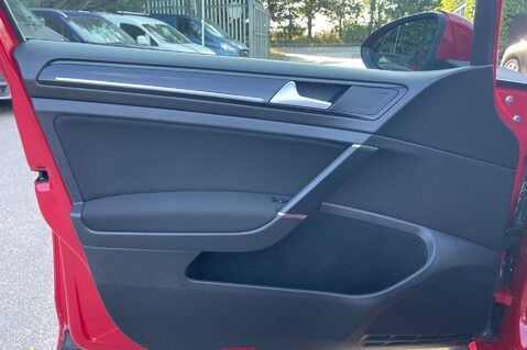 Volkswagen Golf GT EDITION TDI BMT - PANORAMIC SUNROOF - APPLE CARPLAY -£35 ROAD TAX 24
