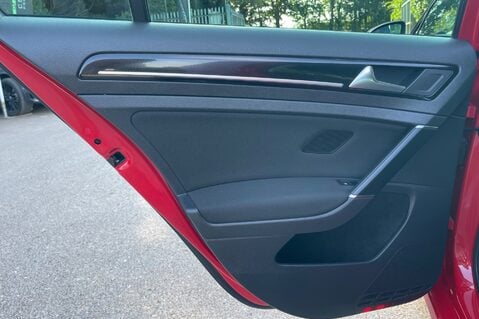 Volkswagen Golf GT EDITION TDI BMT - PANORAMIC SUNROOF - APPLE CARPLAY -£35 ROAD TAX 28
