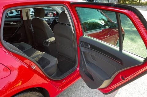 Volkswagen Golf GT EDITION TDI BMT - PANORAMIC SUNROOF - APPLE CARPLAY -£35 ROAD TAX 31