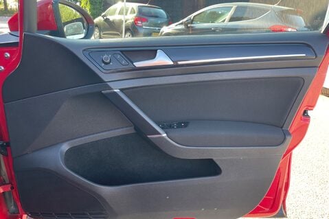 Volkswagen Golf GT EDITION TDI BMT - PANORAMIC SUNROOF - APPLE CARPLAY -£35 ROAD TAX 35