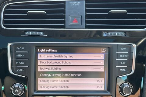 Volkswagen Golf GT EDITION TDI BMT - PANORAMIC SUNROOF - APPLE CARPLAY -£35 ROAD TAX 42
