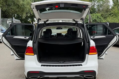 Mercedes-Benz GLE GLE 250 D 4MATIC AMG LINE - DETACHABLE TOWBAR - SIDE STEPS - APPLE CARPLAY 19