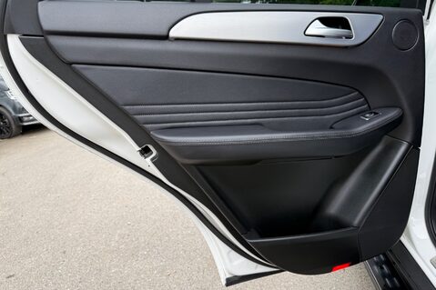 Mercedes-Benz GLE GLE 250 D 4MATIC AMG LINE - DETACHABLE TOWBAR - SIDE STEPS - APPLE CARPLAY 28