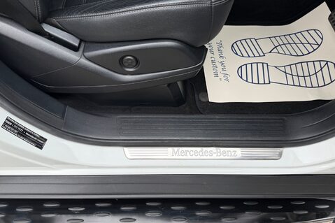 Mercedes-Benz GLE GLE 250 D 4MATIC AMG LINE - DETACHABLE TOWBAR - SIDE STEPS - APPLE CARPLAY 34