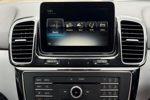 Mercedes-Benz GLE GLE 250 D 4MATIC AMG LINE - DETACHABLE TOWBAR - SIDE STEPS - APPLE CARPLAY 54