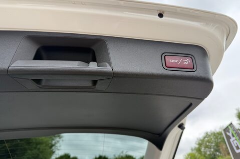 Mercedes-Benz GLE GLE 250 D 4MATIC AMG LINE - DETACHABLE TOWBAR - SIDE STEPS - APPLE CARPLAY 62
