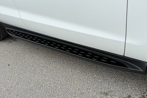 Mercedes-Benz GLE GLE 250 D 4MATIC AMG LINE - DETACHABLE TOWBAR - SIDE STEPS - APPLE CARPLAY 72