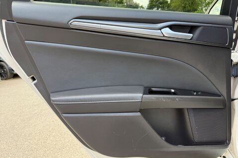 Ford Mondeo TITANIUM EDITION ECOBLUE -ONE OWNER -ADAPTIVE CRUISE CONTROL -APPLE CARPLAY 27