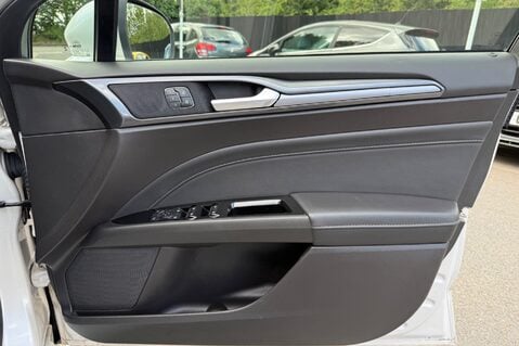 Ford Mondeo TITANIUM EDITION ECOBLUE -ONE OWNER -ADAPTIVE CRUISE CONTROL -APPLE CARPLAY 34