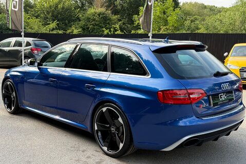 Audi RS4 RS4 AVANT FSI QUATTRO - SEPANG BLUE -SPORTS PACKAGE - BANG & OLUFSEN 2