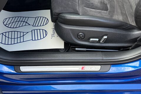 Audi RS4 RS4 AVANT FSI QUATTRO - SEPANG BLUE -SPORTS PACKAGE - BANG & OLUFSEN 28