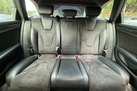 Audi RS4 RS4 AVANT FSI QUATTRO - SEPANG BLUE -SPORTS PACKAGE - BANG & OLUFSEN 16
