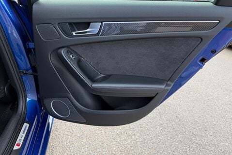 Audi RS4 RS4 AVANT FSI QUATTRO - SEPANG BLUE -SPORTS PACKAGE - BANG & OLUFSEN 34