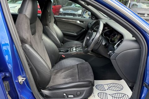 Audi RS4 RS4 AVANT FSI QUATTRO - SEPANG BLUE -SPORTS PACKAGE - BANG & OLUFSEN 15