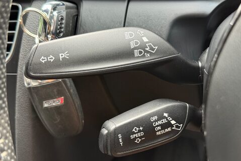Audi RS4 RS4 AVANT FSI QUATTRO - SEPANG BLUE -SPORTS PACKAGE - BANG & OLUFSEN 48