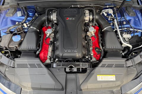 Audi RS4 RS4 AVANT FSI QUATTRO - SEPANG BLUE -SPORTS PACKAGE - BANG & OLUFSEN 57