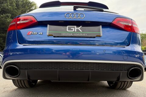 Audi RS4 RS4 AVANT FSI QUATTRO - SEPANG BLUE -SPORTS PACKAGE - BANG & OLUFSEN 65