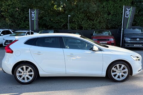 Volvo V40 T3 INSCRIPTION - ONE OWNER FROM NEW - FULL MAIN DEALER SERVICE HISTORY 5
