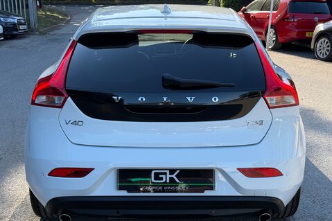 Volvo V40 T3 INSCRIPTION - ONE OWNER FROM NEW - FULL MAIN DEALER SERVICE HISTORY 8