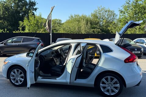 Volvo V40 T3 INSCRIPTION - ONE OWNER FROM NEW - FULL MAIN DEALER SERVICE HISTORY 20