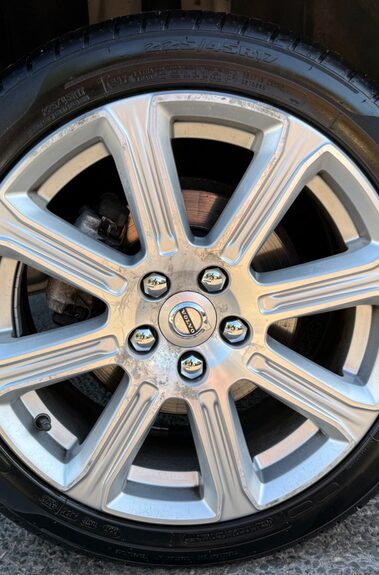 Volvo V40 T3 INSCRIPTION - ONE OWNER FROM NEW - FULL MAIN DEALER SERVICE HISTORY 