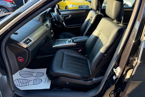 Mercedes-Benz E Class E250 CDI SE - ONE OWNER - FULL MERCEDES SERVICE HISTORY - 11 SERVICES  3