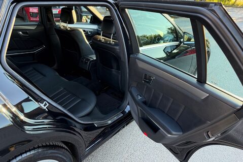 Mercedes-Benz E Class E250 CDI SE - ONE OWNER - FULL MERCEDES SERVICE HISTORY - 11 SERVICES  28