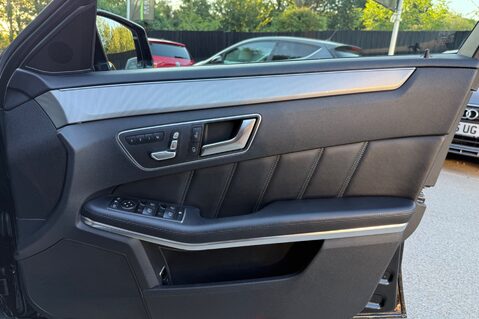 Mercedes-Benz E Class E250 CDI SE - ONE OWNER - FULL MERCEDES SERVICE HISTORY - 11 SERVICES  32