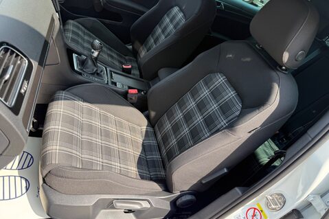 Volkswagen Golf GTD TDI - 2 OWNERS - APPLE CAR PLAY - 12 MONTHS MOT 3
