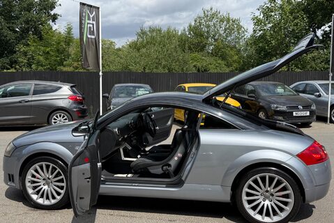 Audi TT QUATTRO SPORT - RARE COLLECTABLE CAR - POLE POSITION BUCKET SEATS 15