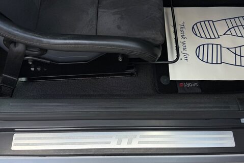 Audi TT QUATTRO SPORT - RARE COLLECTABLE CAR - POLE POSITION BUCKET SEATS 27