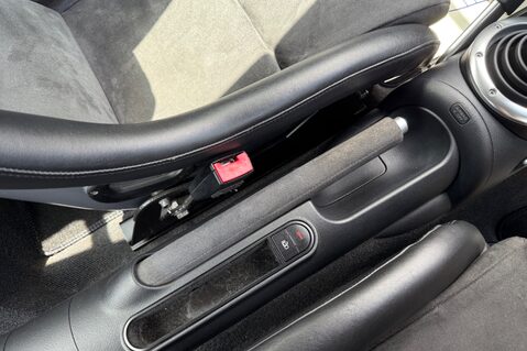 Audi TT QUATTRO SPORT - RARE COLLECTABLE CAR - POLE POSITION BUCKET SEATS 32