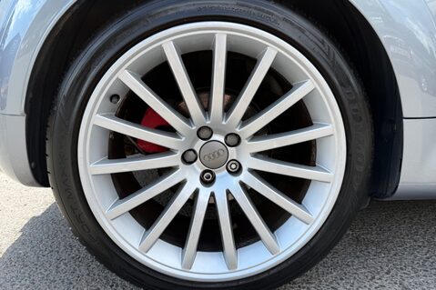 Audi TT QUATTRO SPORT - RARE COLLECTABLE CAR - POLE POSITION BUCKET SEATS 40