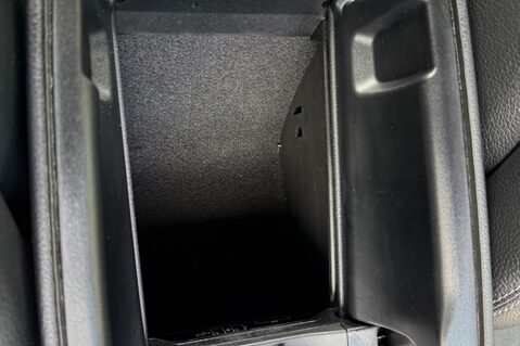 Mercedes-Benz C Class C 200 D AMG LINE - RARE MANUAL GEARBOX  29