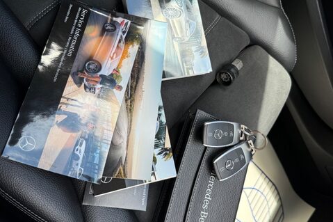 Mercedes-Benz C Class C 200 D AMG LINE - RARE MANUAL GEARBOX  35