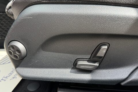 Mercedes-Benz C Class C 200 D AMG LINE - RARE MANUAL GEARBOX  46
