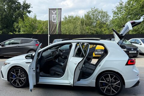 Volkswagen Golf R TSI 4MOTION DSG - EVERY EXTRA -DCC-PAN ROOF-PERF PACK-HUD-CAM-HK-WINTERPK 20
