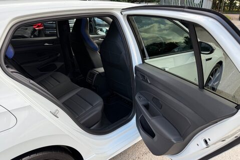 Volkswagen Golf R TSI 4MOTION DSG - EVERY EXTRA -DCC-PAN ROOF-PERF PACK-HUD-CAM-HK-WINTERPK 41