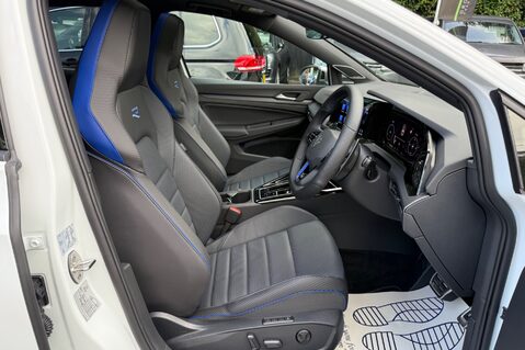 Volkswagen Golf R TSI 4MOTION DSG - EVERY EXTRA -DCC-PAN ROOF-PERF PACK-HUD-CAM-HK-WINTERPK 16