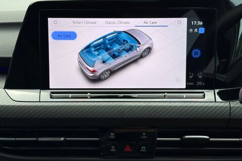 Volkswagen Golf R TSI 4MOTION DSG - EVERY EXTRA -DCC-PAN ROOF-PERF PACK-HUD-CAM-HK-WINTERPK 57
