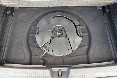 Volkswagen Golf R TSI 4MOTION DSG - EVERY EXTRA -DCC-PAN ROOF-PERF PACK-HUD-CAM-HK-WINTERPK 73