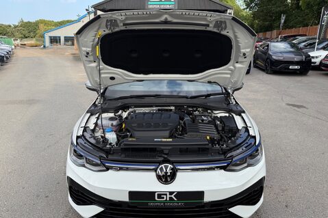 Volkswagen Golf R TSI 4MOTION DSG - EVERY EXTRA -DCC-PAN ROOF-PERF PACK-HUD-CAM-HK-WINTERPK 74